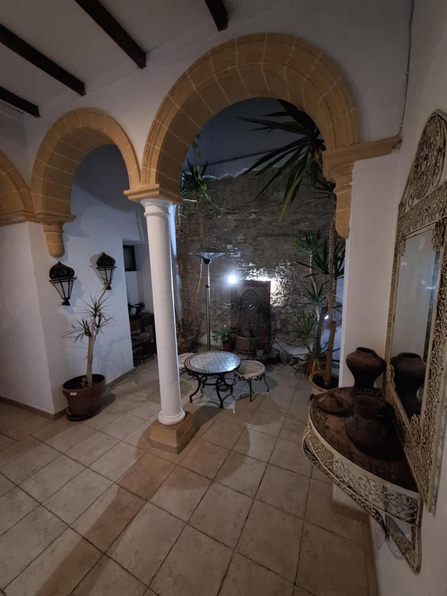 Hostal Fenix เฮเรซ เด ลาฟรอนเตรา ภายนอก รูปภาพ