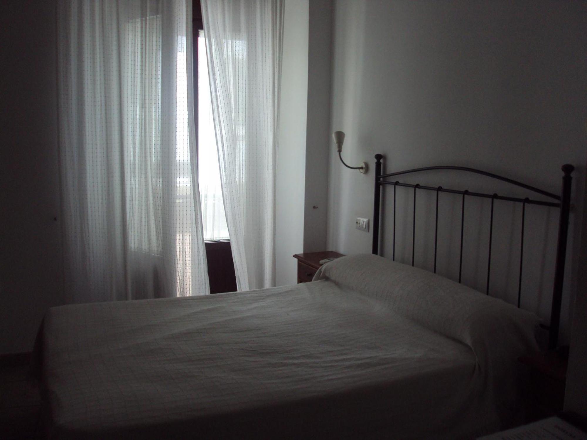 Hostal Fenix เฮเรซ เด ลาฟรอนเตรา ภายนอก รูปภาพ